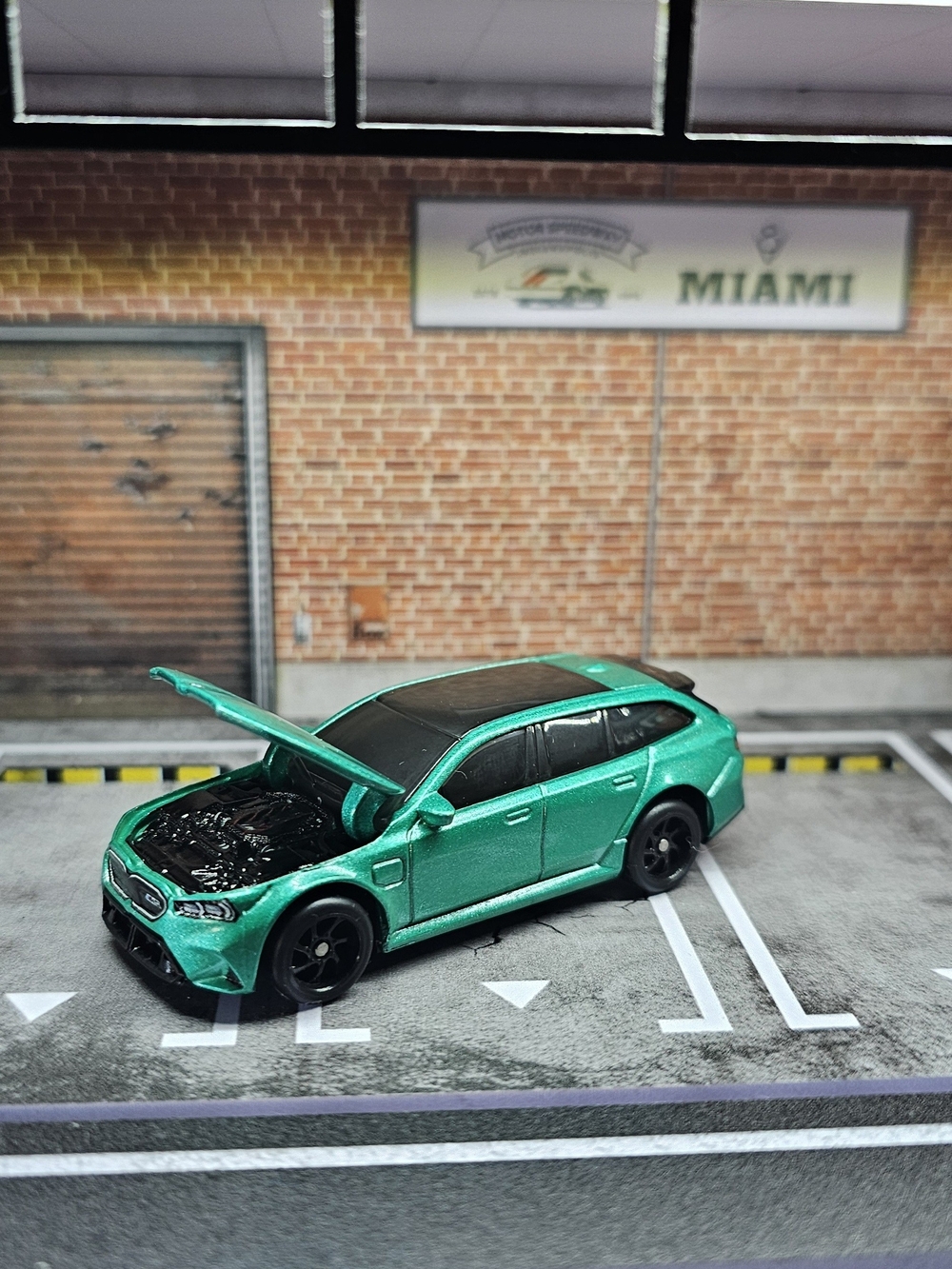 MatchBox Moving Parts BMW M5 Touring CUSTOM WHEEL SWAP